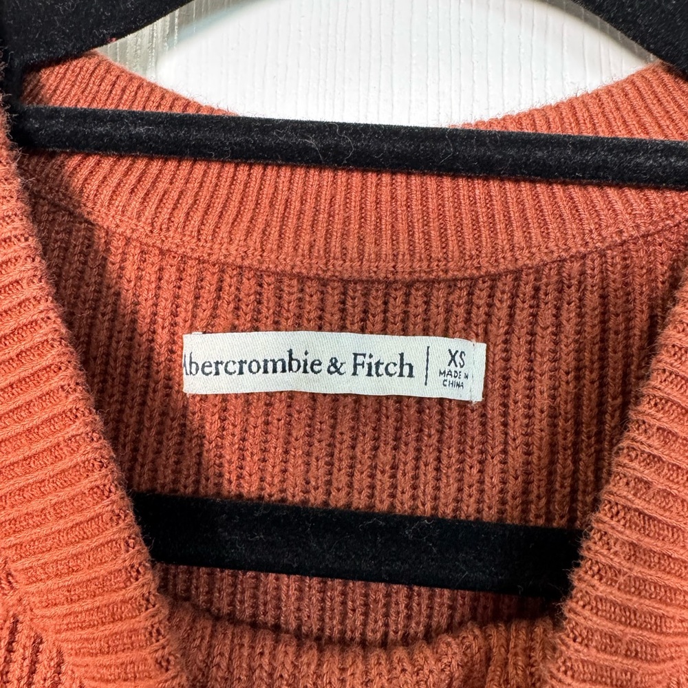 Abercrombie Ribbed Puff Sleeve Sweater XS Fitted Rust Orange - Picture 2 of 5
